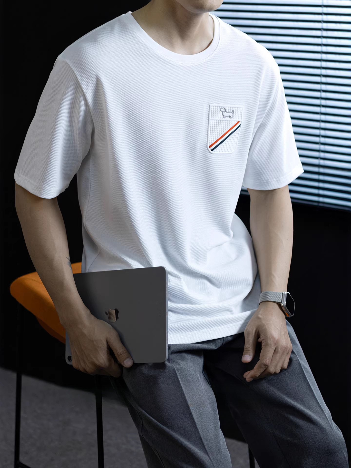 【撞色貼布袋】親膚棉感短袖t桖男夏季新款小狗修身圓領半袖上衣