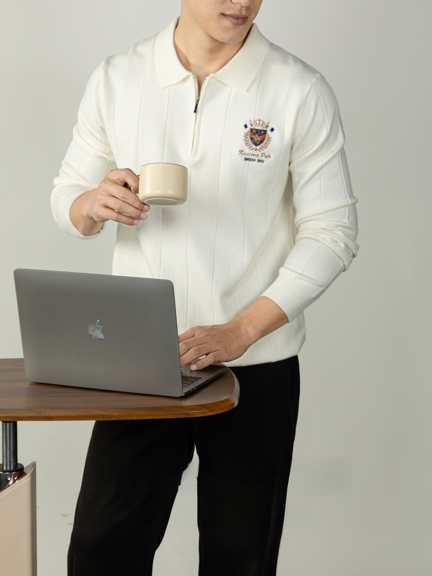 【古典徽章刺繡】輕奢男士豎紋羊毛針織衫半拉鍊保暖冬季休閒毛衣