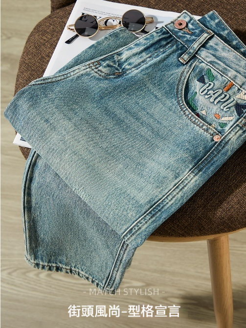 【高街復古】刺繡壓花水洗做舊牛仔褲男微闊直筒長褲美式懷舊潮流