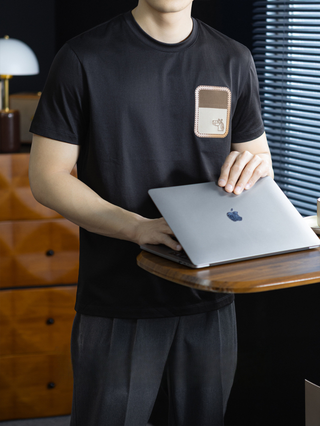 【桑蠶絲&長絨棉】馬頭燙花設計涼感短袖t桖男夏季輕薄透氣體恤衫