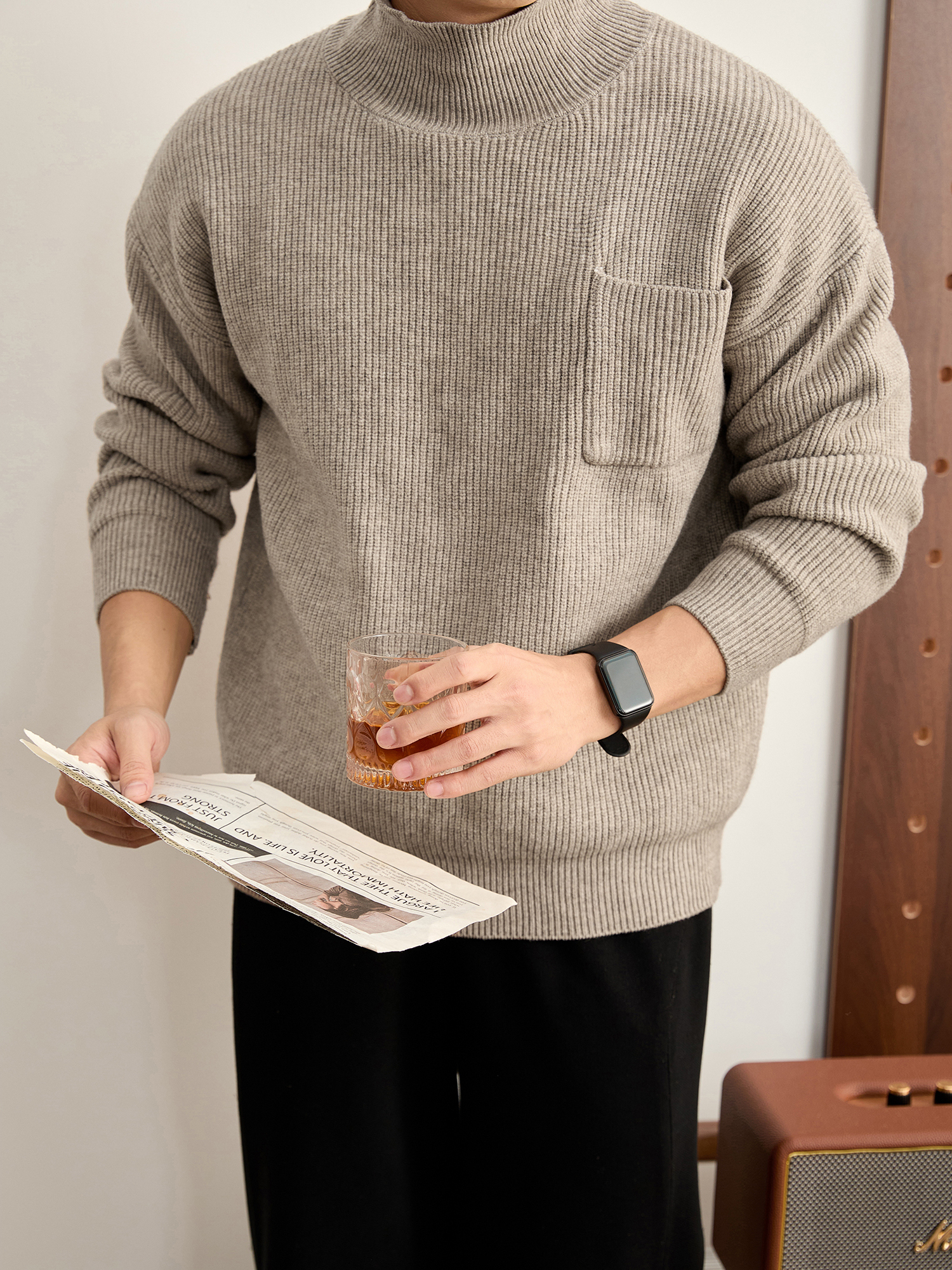 冬款單貼袋高領針織衫男士復古氛圍坑條肌理保暖長袖毛衣