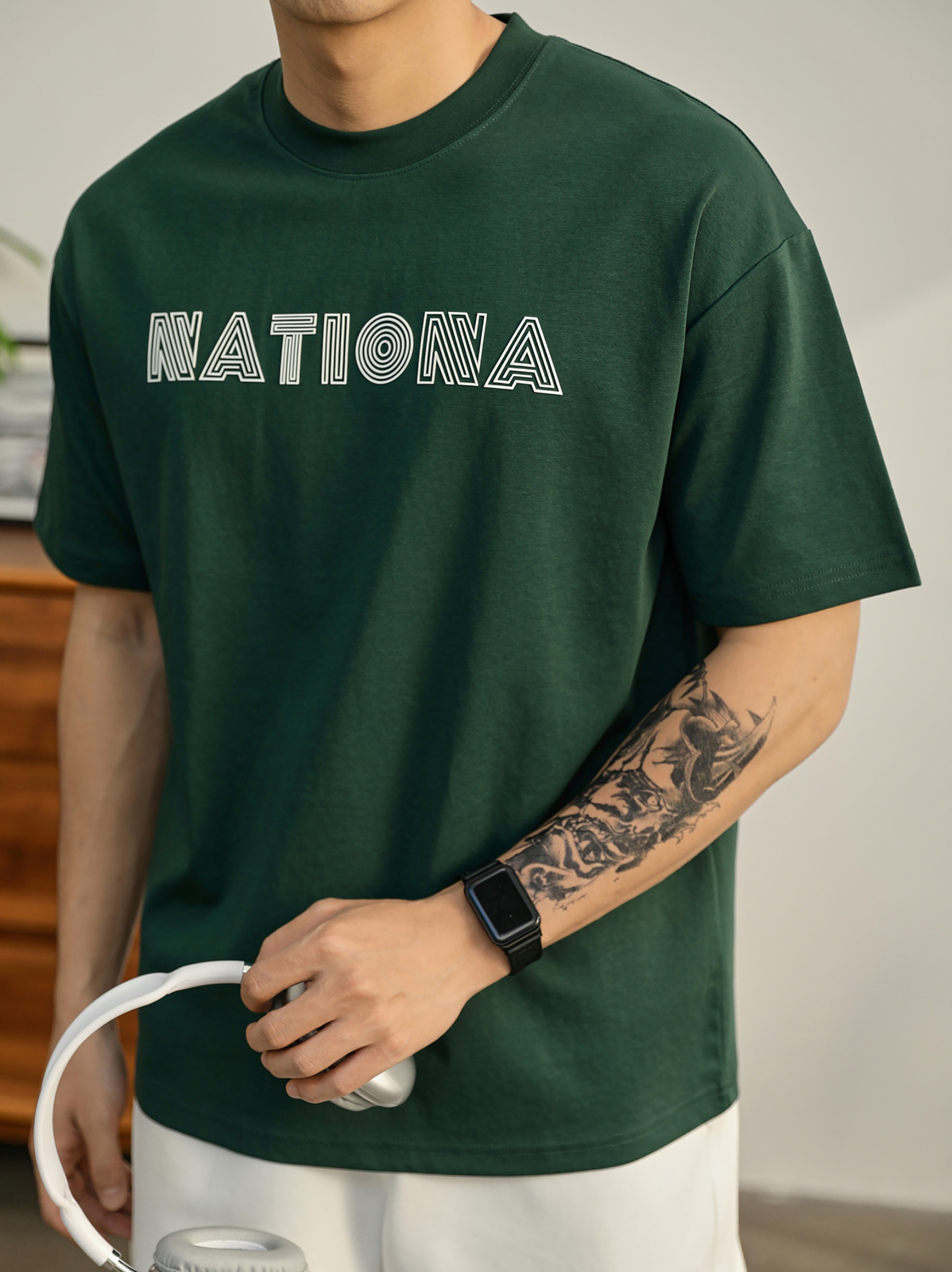 潮牌青春活力感寬鬆T恤男生夏日簡約英文壓膠落肩親膚棉短袖