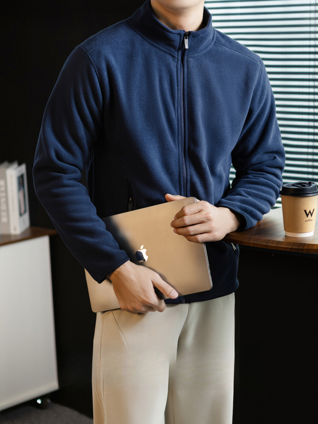 聚热暖绒 | 冬日立领摇粒绒拉链男士外套高端蓄热保暖商务通勤风