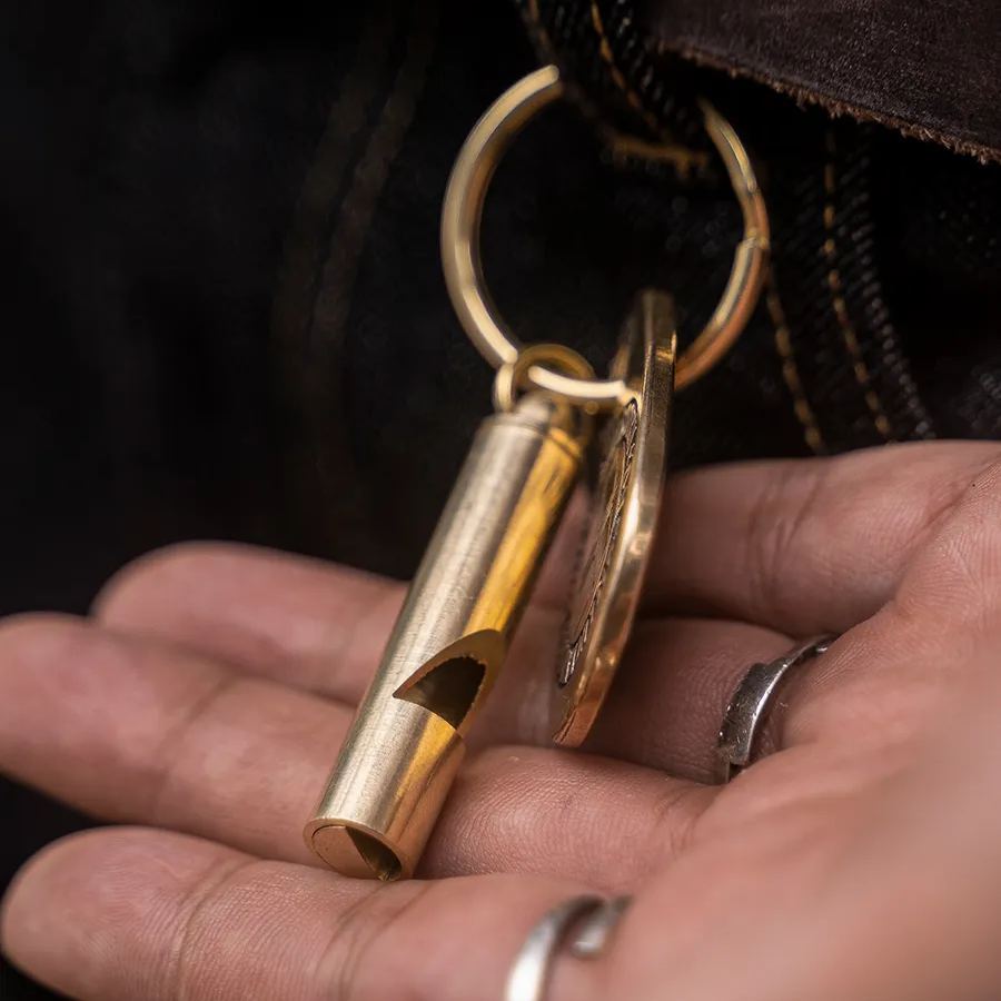 黄铜好运牌黄铜军哨钥匙扣金属机车钥扣摩托车挂件-Retro's Wear