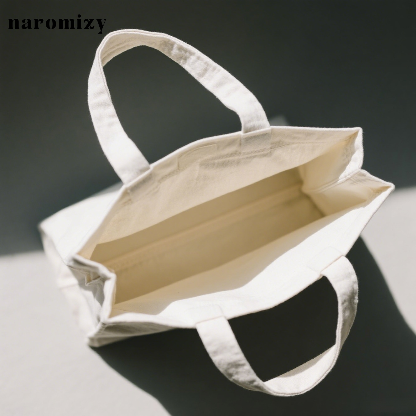 Simple canvas bag