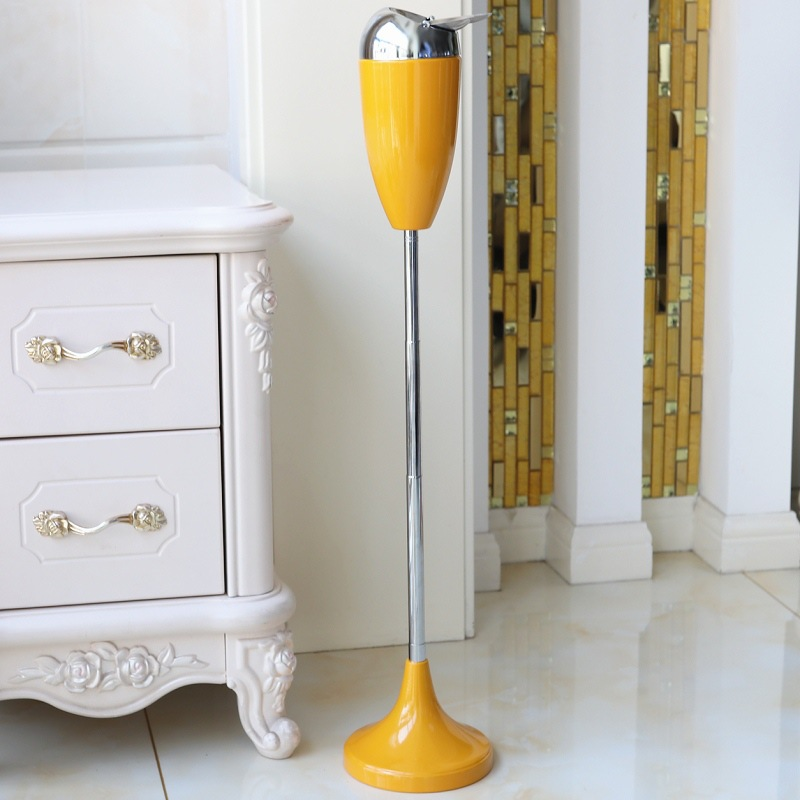 Hot selling large vertical metal ashtray creative anti-fly ash toilet lifting telescopic floor ashtray with lid