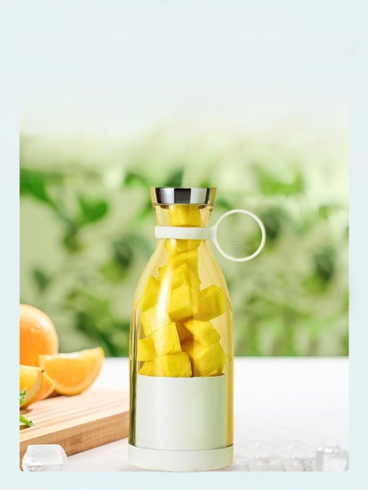 Travel Mini Electric Juicer Cup 🍀✨💧❤️Unlock refreshing, freshly squeezed juice in 3 seconds  🔥Order today and get a free cleaning brush