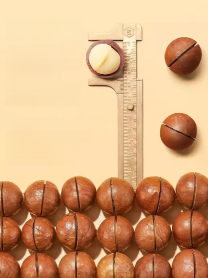 Buy one bag, and the whole family can enjoy it.💕🍀one you can easily pinch open with just two fingers