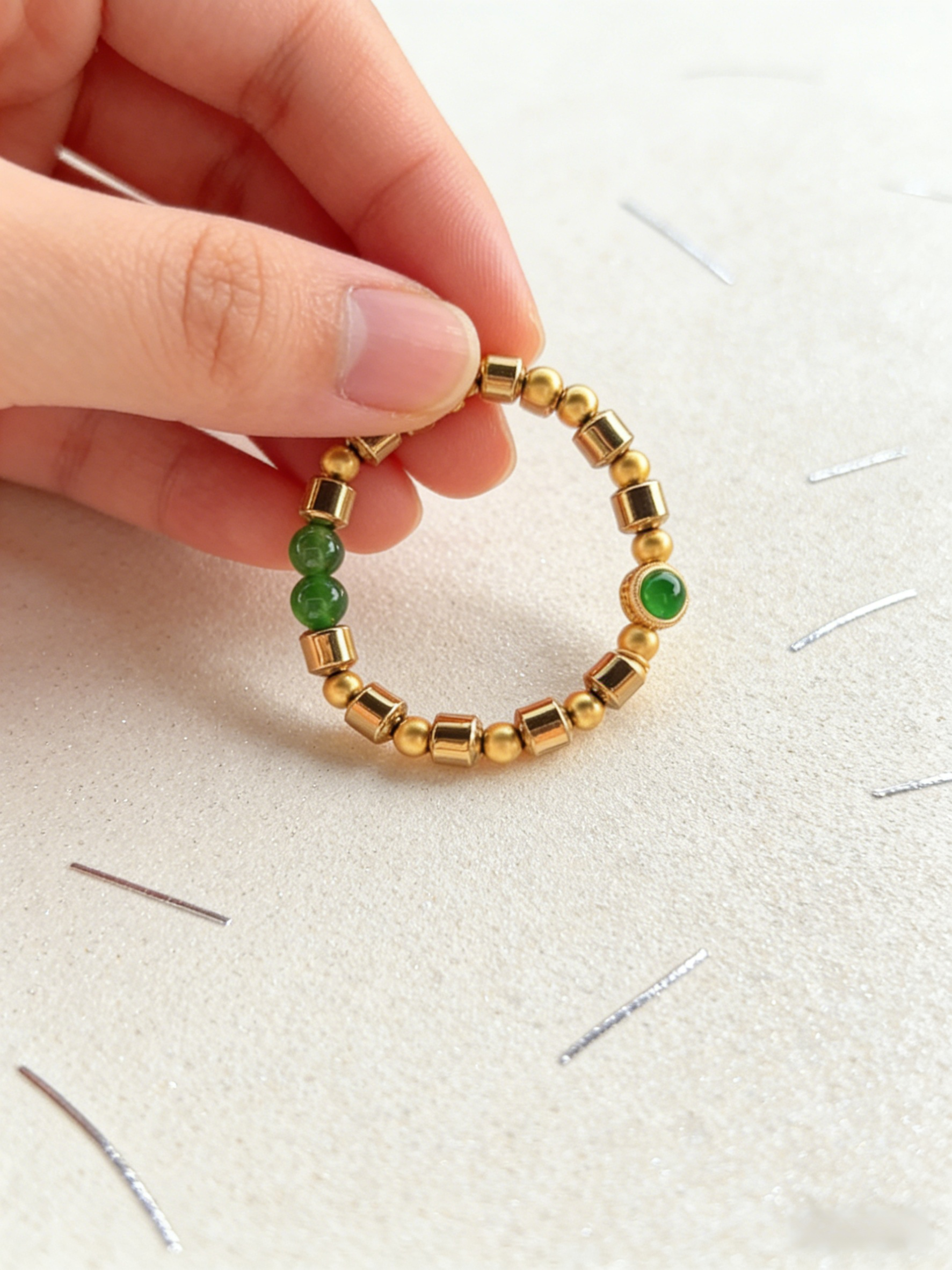 A versatile bracelet with a touch of understated luxury.