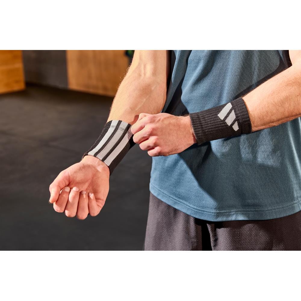 ADIDAS WRIST PROTECTORS -12CM