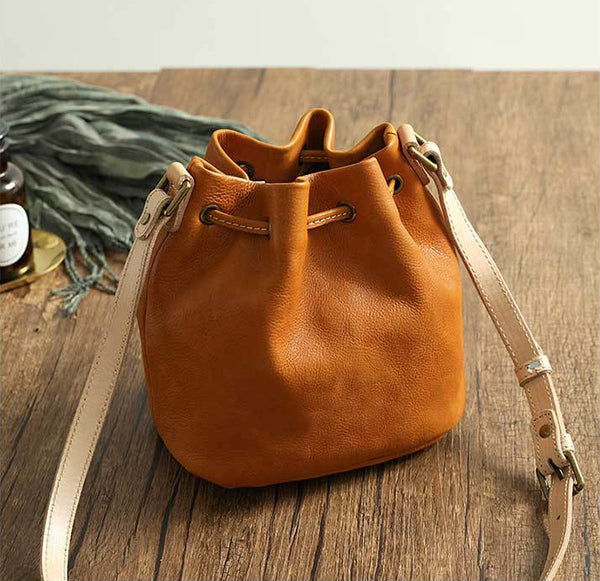 DEEPKEE original nubuck handmade full-grain genuine leather cowhide bag Deepkee leather bucket tassel bag 21030