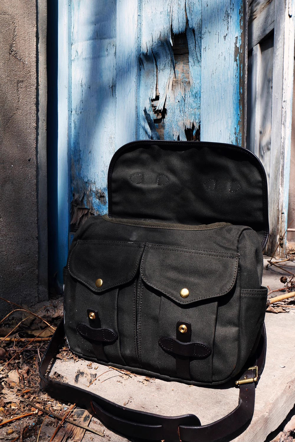 DEEPKEE original nubuck handmade full-grain genuine leather cowhide bag Portable Cycling Messenger Bags #70232