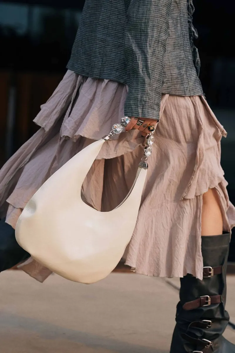 DEEPKEE original nubuck handmade full-grain genuine leather cowhide bag 鑲鑽鏈條腋下包 2203號