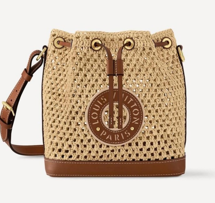 《夏にぴったりな爽やかデザイン♪》LVポルトフォイユ・クレア M24722