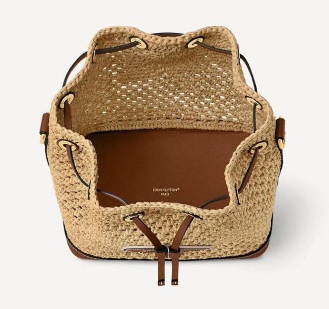 《夏にぴったりな爽やかデザイン♪》LVポルトフォイユ・クレア M24722