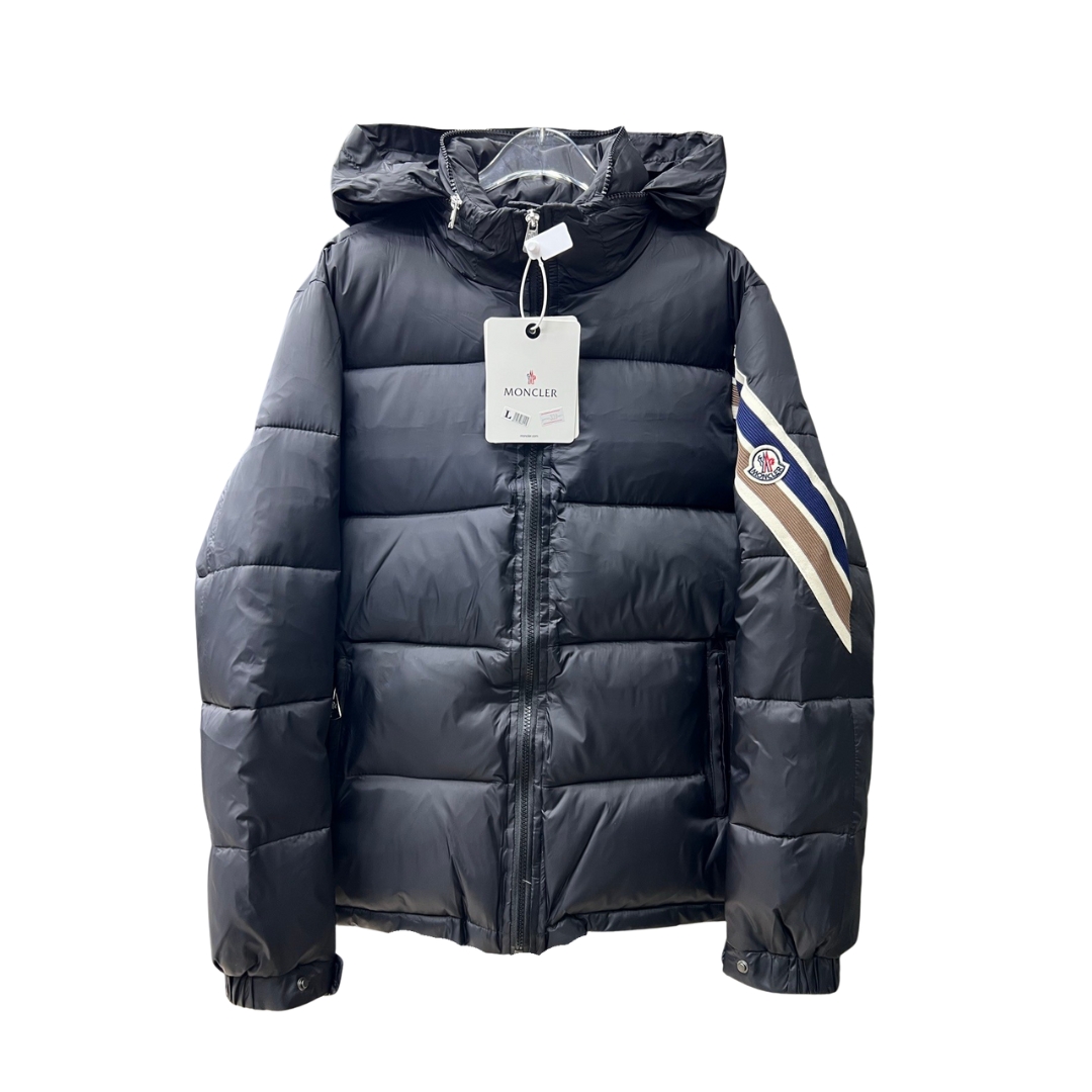 【MONCLER公式 旗艦店】モンクレール ダウンジャケット、ご好評に付き再入荷！