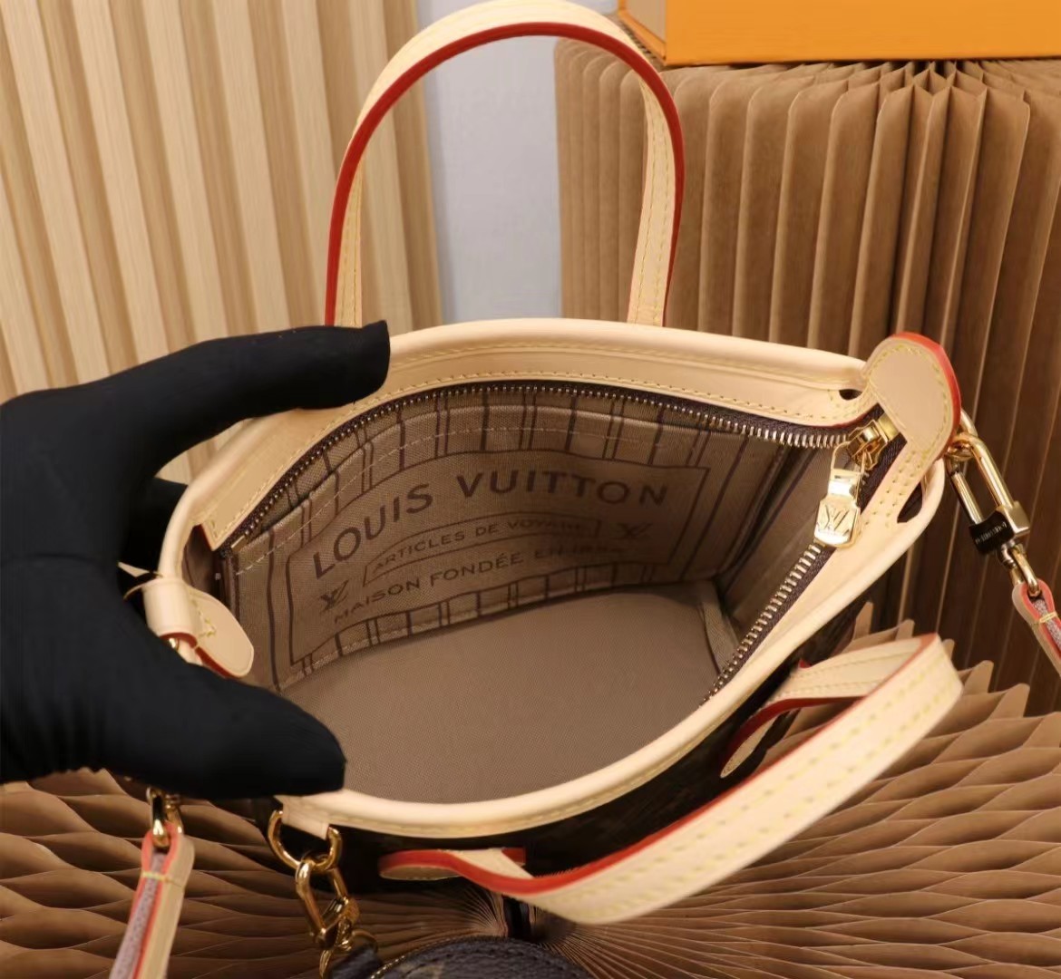 【LOUIS VUITTON】NEVERFULL BB ショルダーバッグ M46705