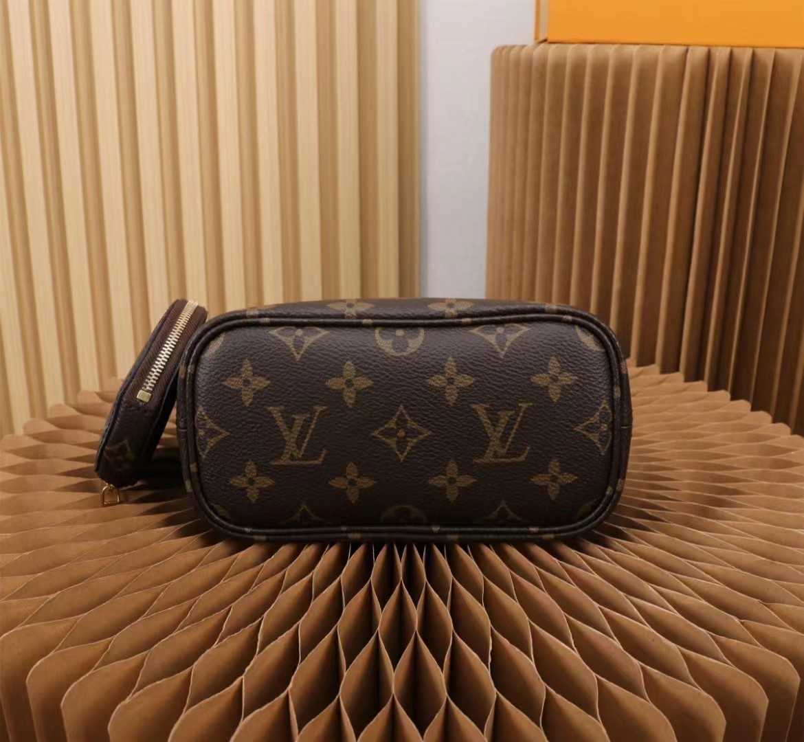 【LOUIS VUITTON】NEVERFULL BB ショルダーバッグ M46705