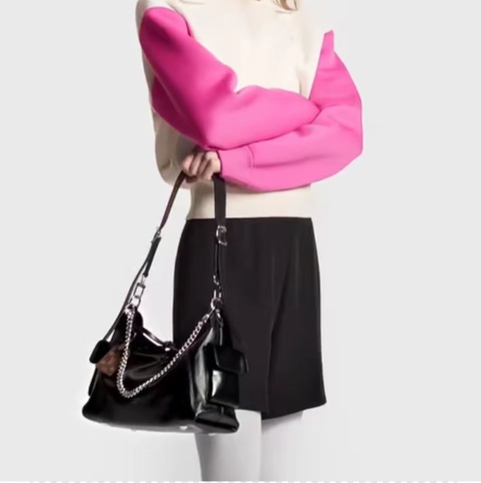 LOUIS VUITTON★CARRYALL CARGO★羊革のバッグ