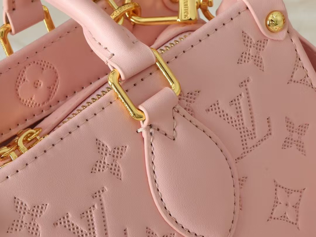 【LOUIS VUITTON】ルイ・ヴィトン★ONTHEGO EAST WEST★バッグ M11274