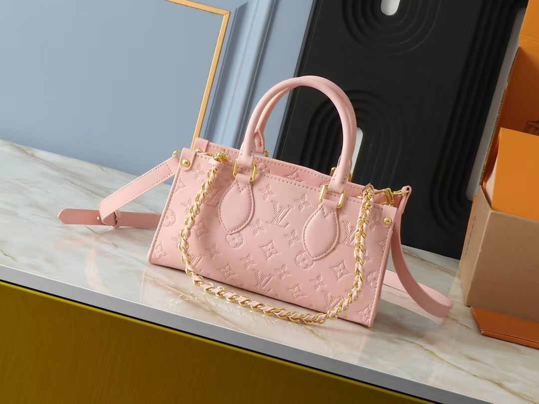 【LOUIS VUITTON】ルイ・ヴィトン★ONTHEGO EAST WEST★バッグ M11274