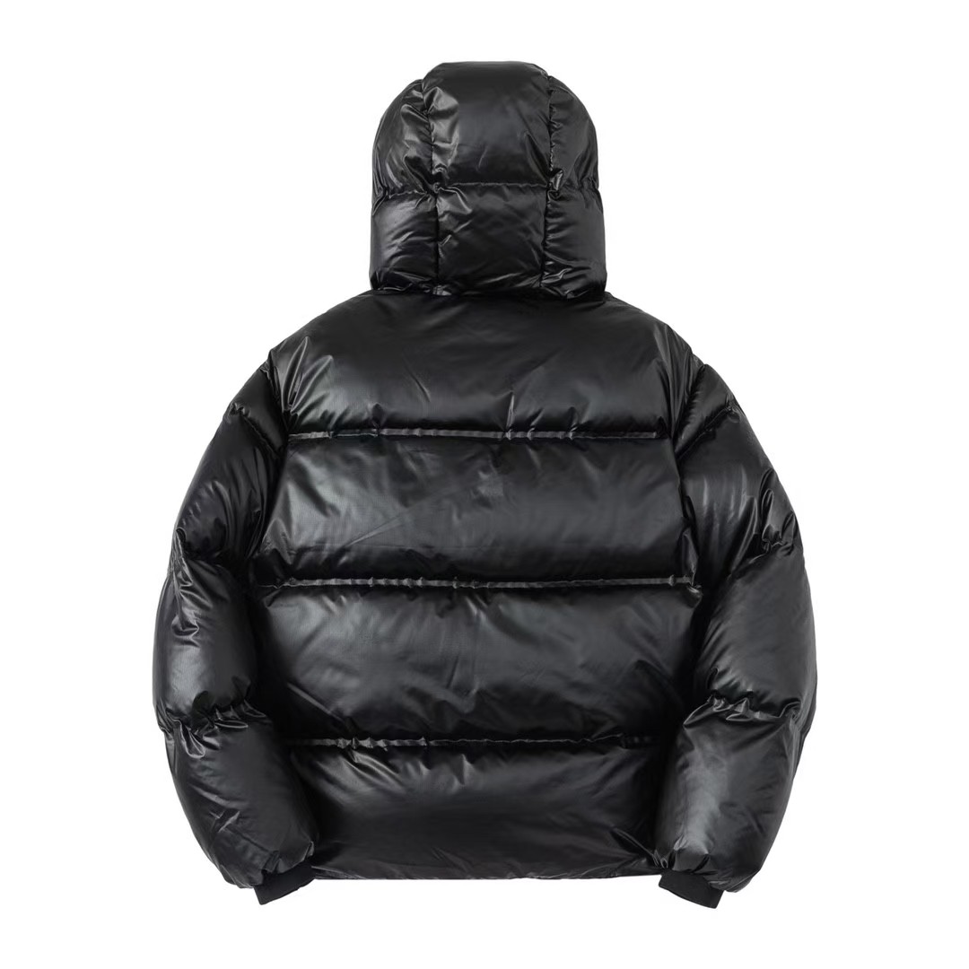 PRADA ダウンジャケット 代金引換 送料無料 おうちで試着