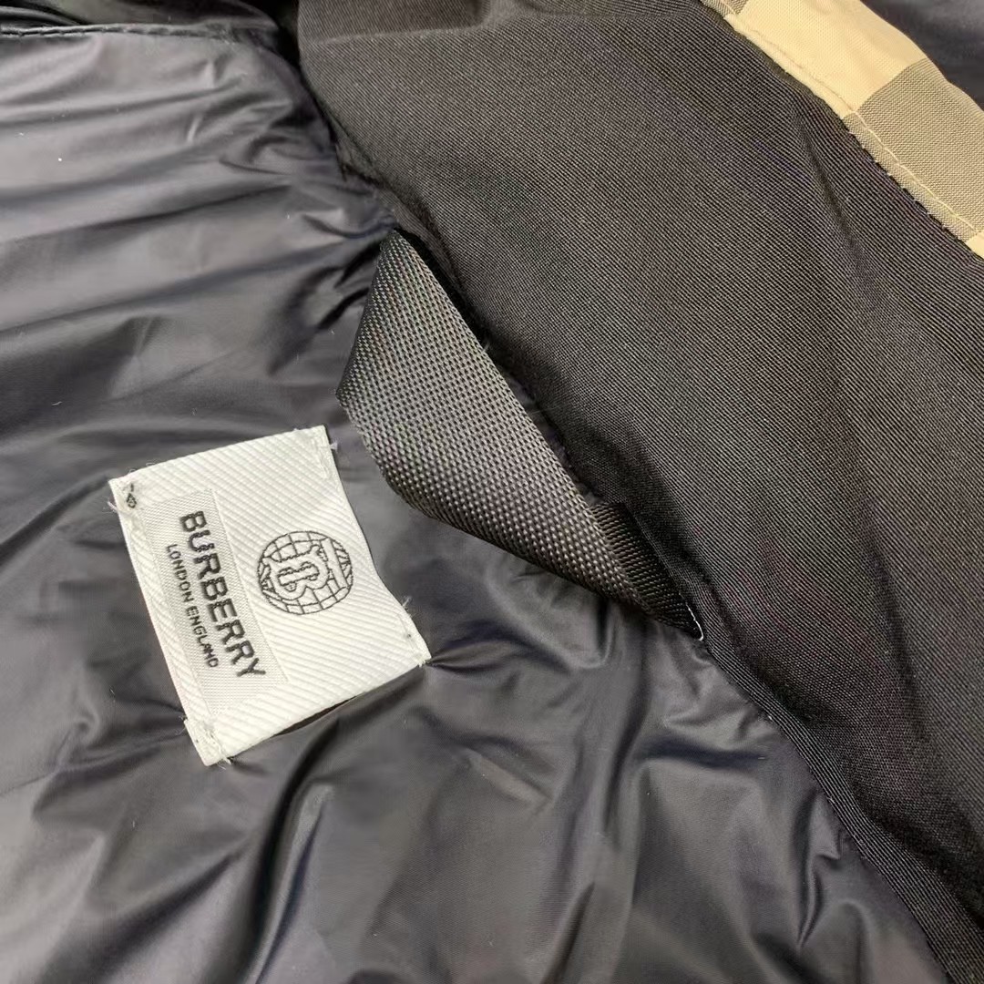 【BUREERRY公式 旗艦店】（バーバリー）ダウンジャケット、ご好評に付き再入荷！！