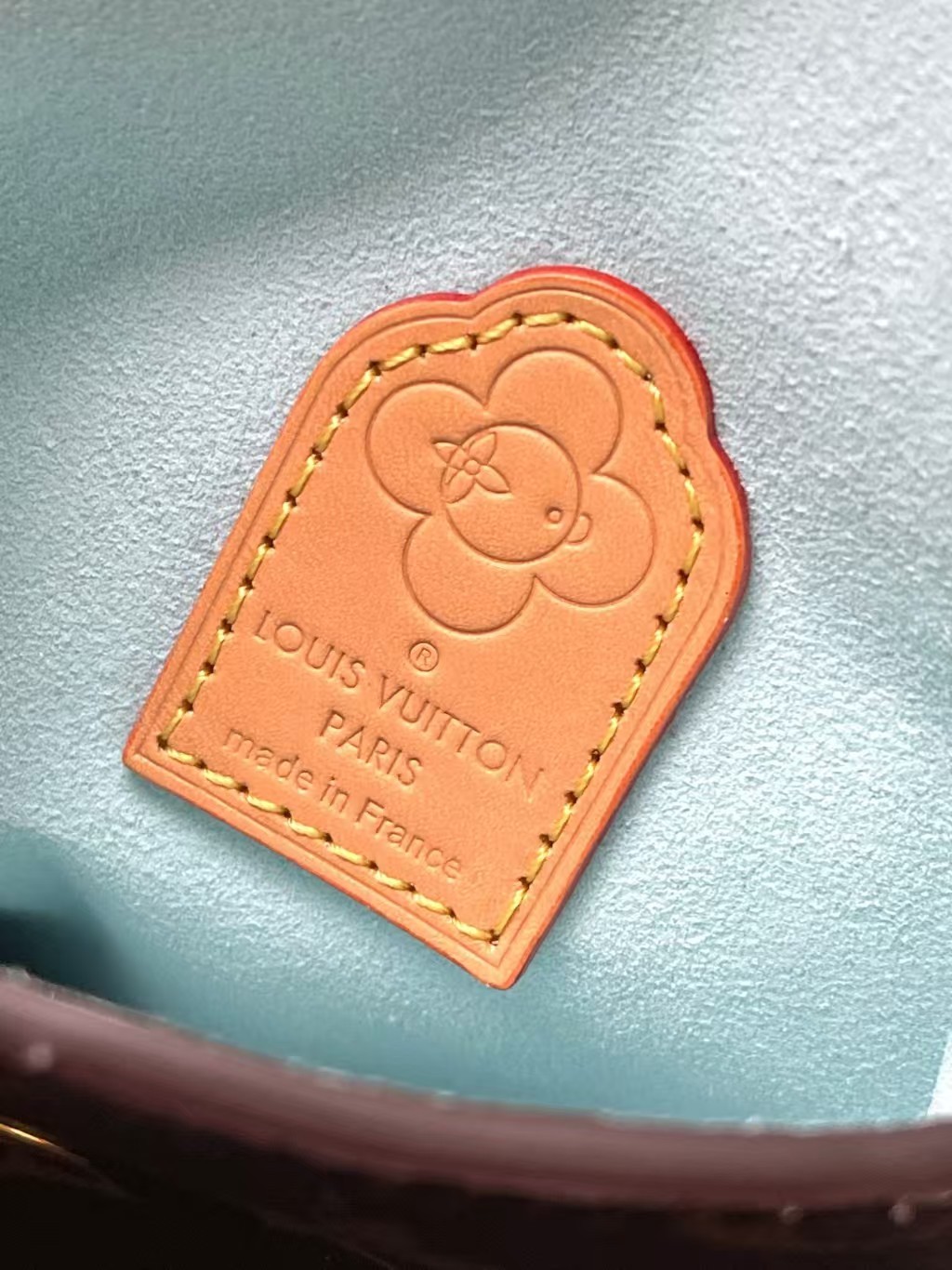 【LOUIS VUITTON旗艦店】ルイ・ヴィトン VIVIENNE携帯バッグ M12269