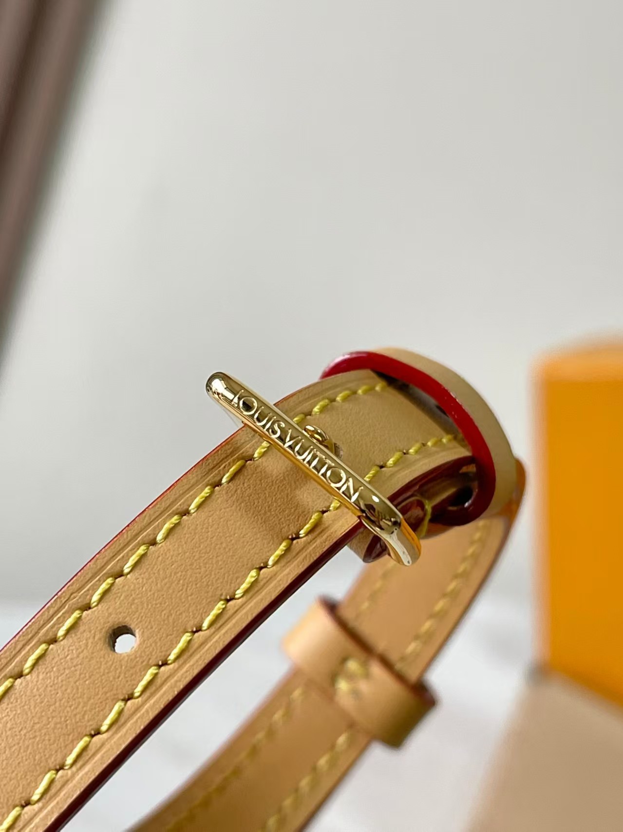 【LOUIS VUITTON旗艦店】ルイ・ヴィトン 2024年クリスマス限定 NANO NOÉ M12221