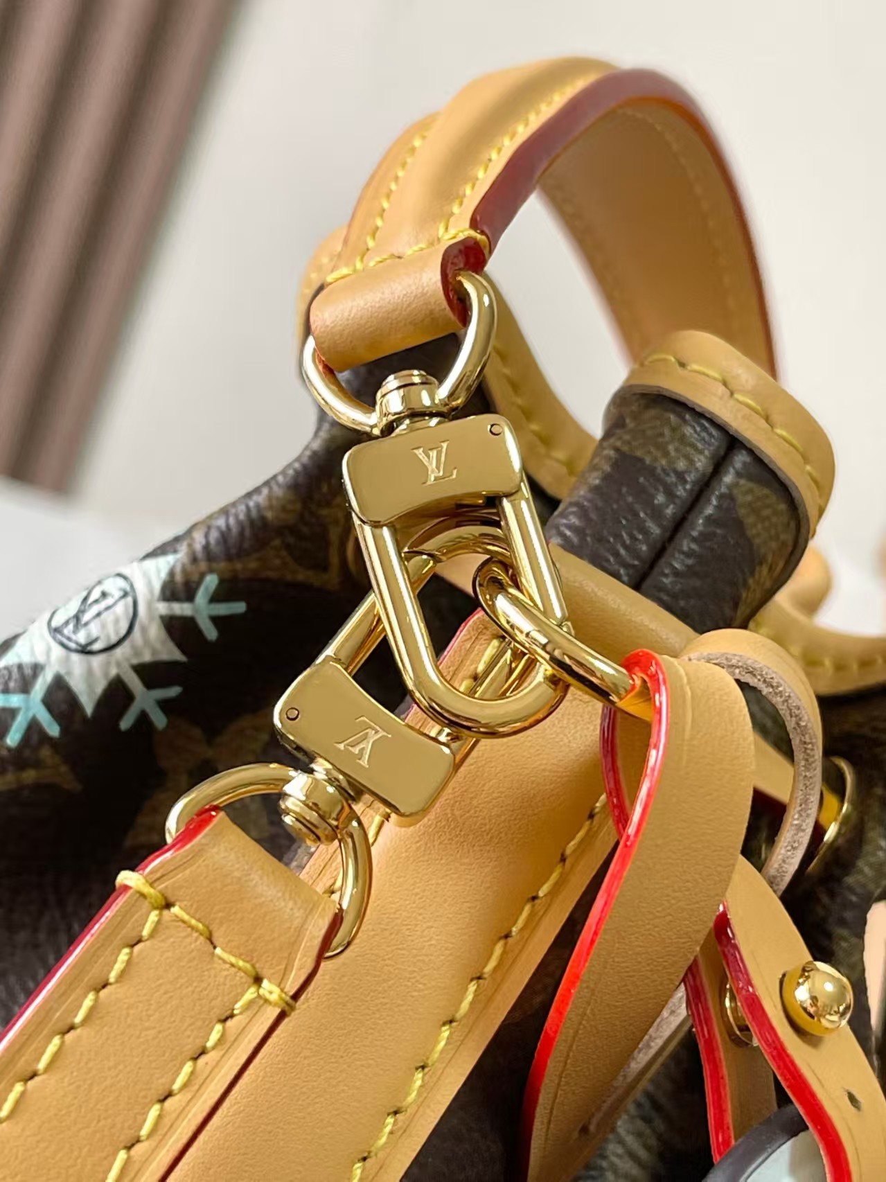 【LOUIS VUITTON旗艦店】ルイ・ヴィトン 2024年クリスマス限定 NANO NOÉ M12221