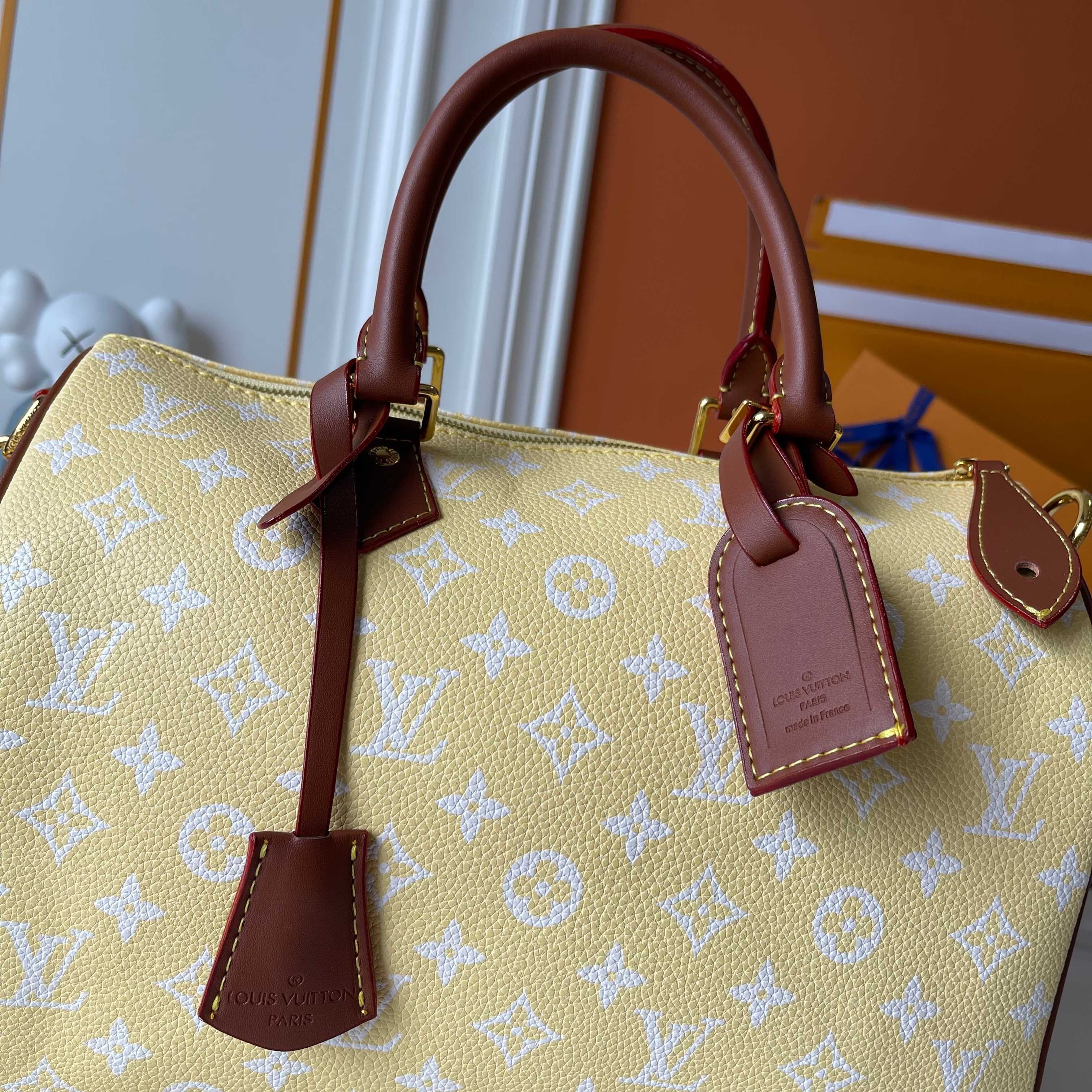 LOUIS VUITTON ルイヴィトン SPEEDY SOFT 30 ショルダーバッグ