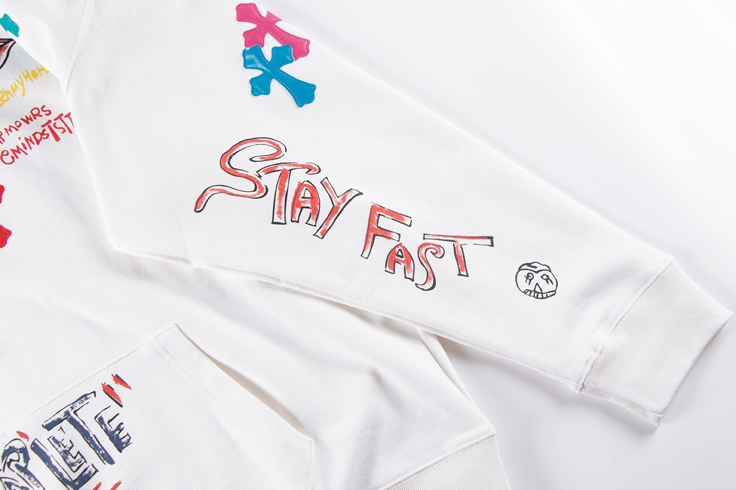 【CHROME HEARTS】クロムハーツ パーカー 男女兼用、ご好評に付き再入荷！