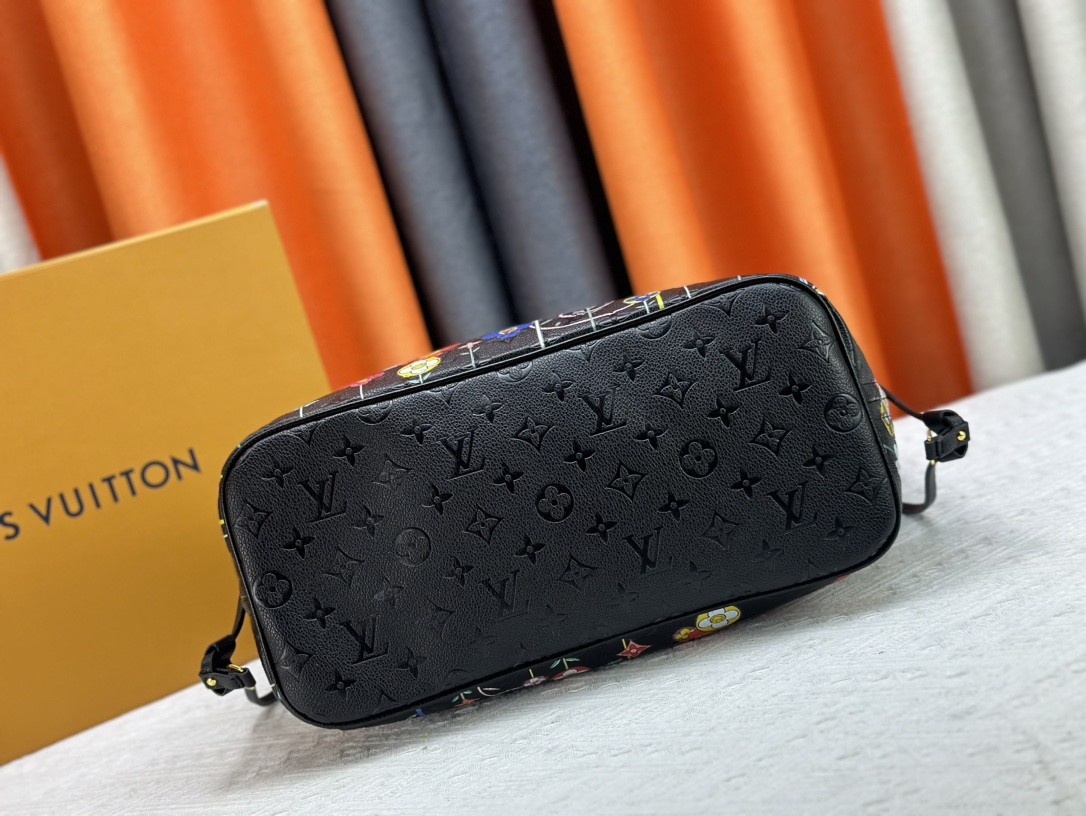 LOUIS VUITTON ルイヴィトン M13675 LV x TM NEVERFULL ハンドバッグ
