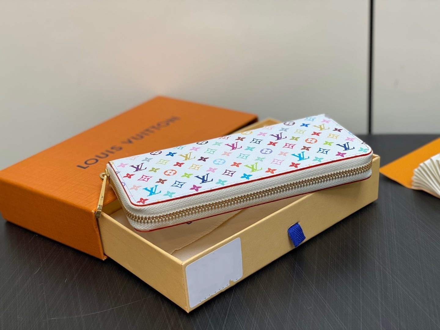 LOUIS VUITTON ルイヴィトン M13408 LV x TM ZIPPY 財布