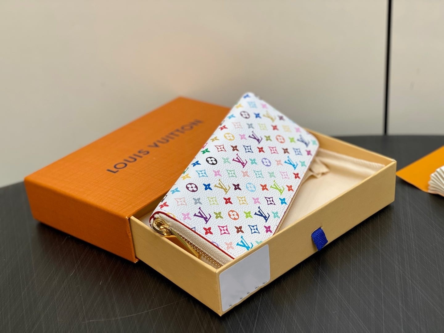 LOUIS VUITTON ルイヴィトン M13408 LV x TM ZIPPY 財布