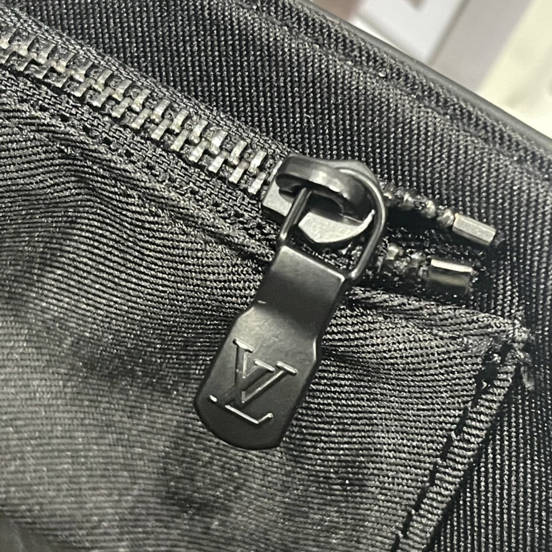 LOUIS VUITTON ルイヴィトン M83613 Steamer ショルダーバッグ