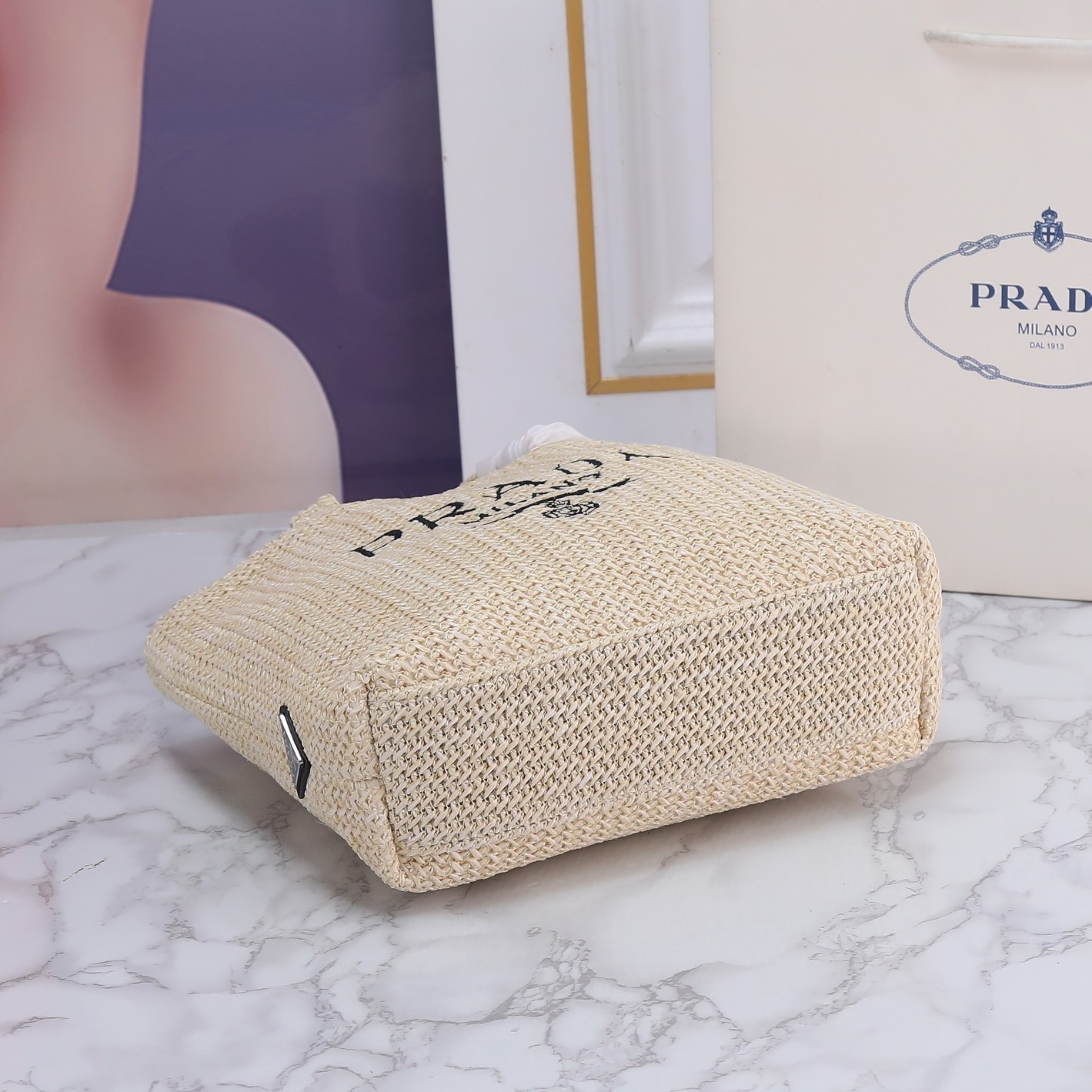 【PRADA旗艦店】プラダ わら編みバッグ 23*22CM