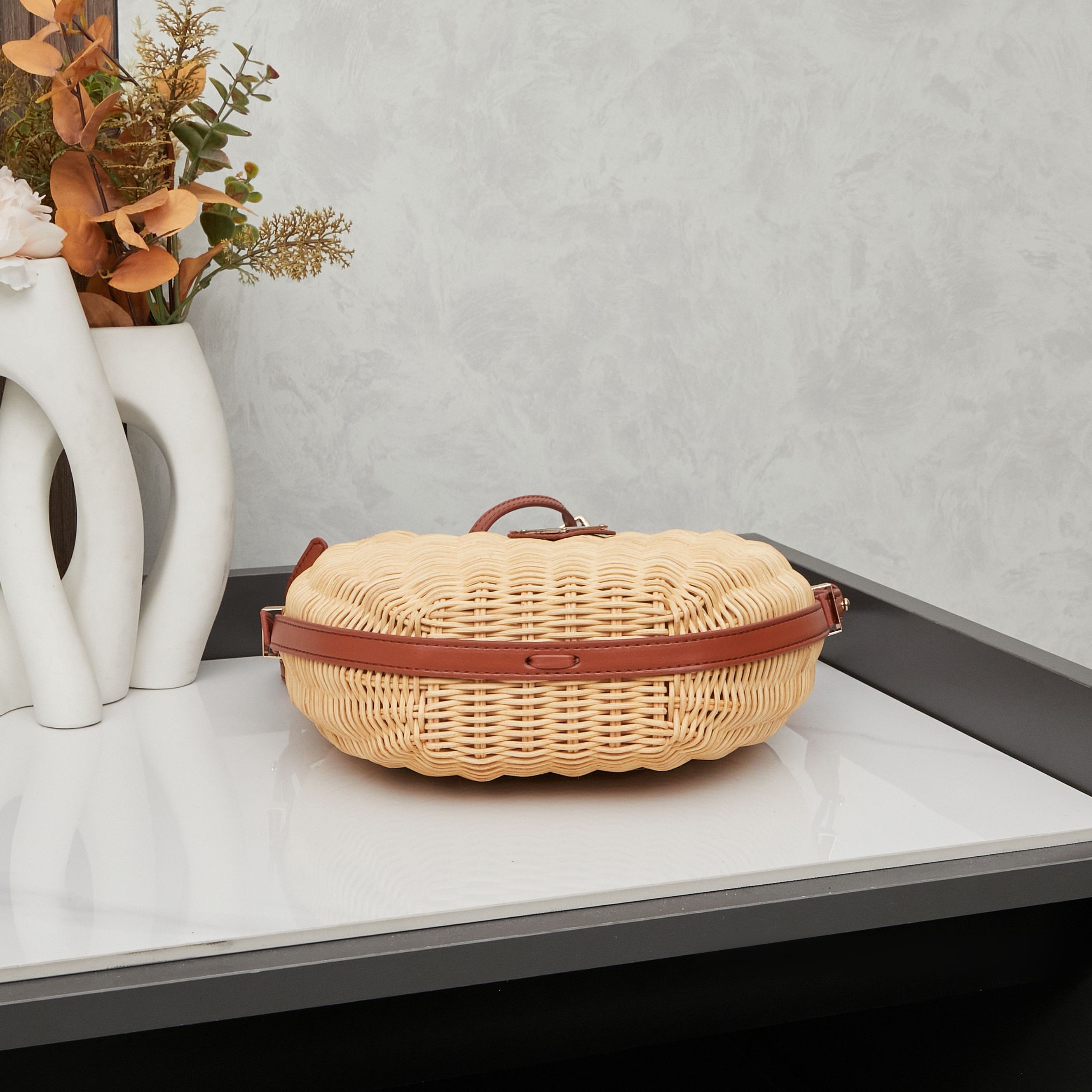 【PRADA旗艦店】プラダ 編みバッグ ハンドバッグ 25*15*7CM