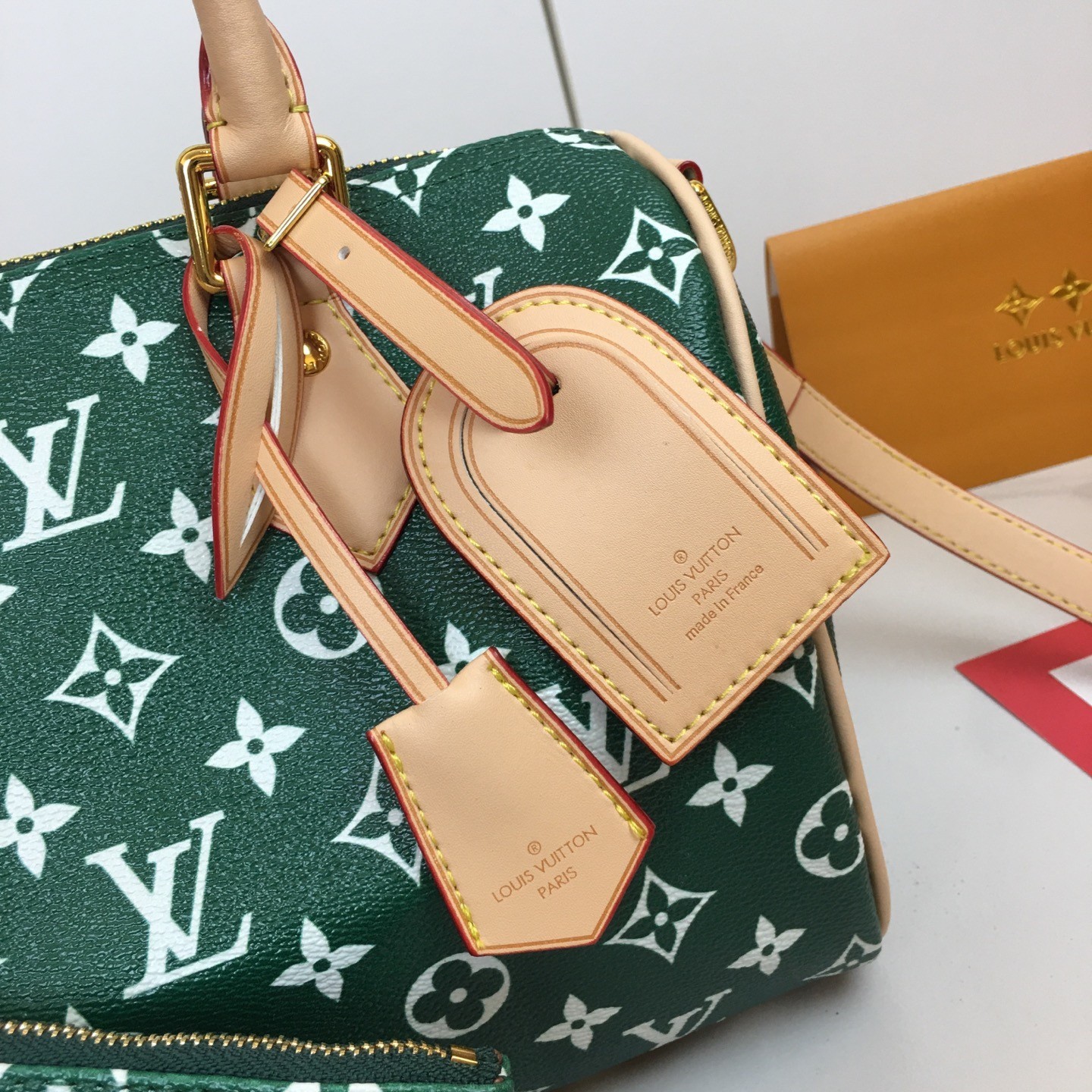 LOUIS VUITTON ルイヴィトン SPEEDY BANDOULIÈRE 25 ショルダーバッグ