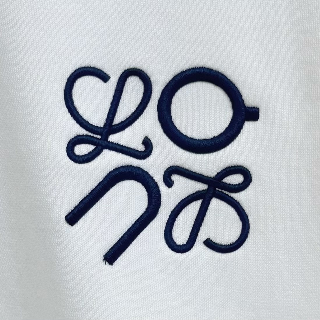 【LOEWE 公式旗艦店】（ロエベ）長袖、ご好評に付き再入荷！