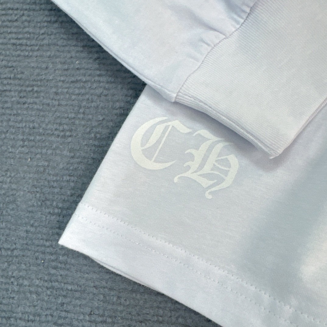 【CHROME HEARTS旗艦店】クロムハーツ 長袖 ご好評に付き再入荷！