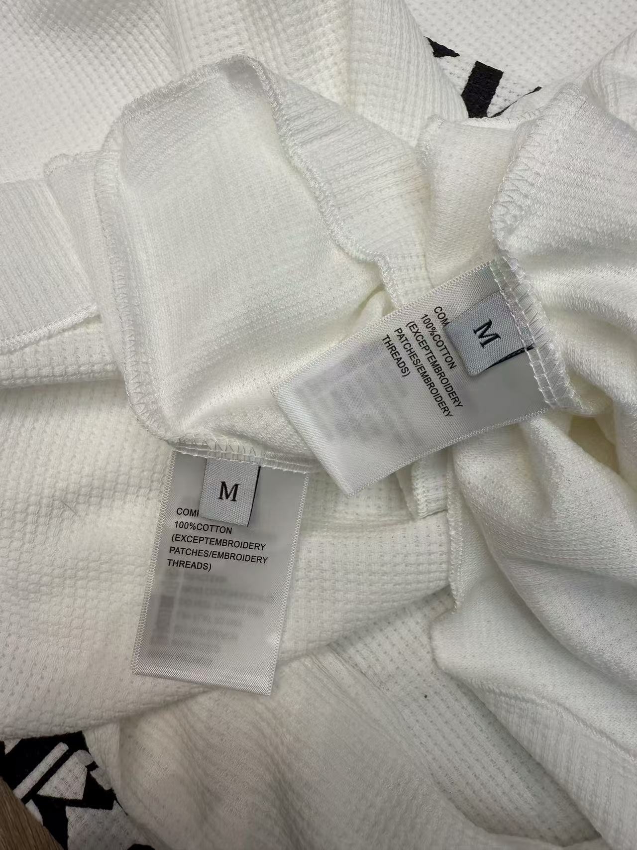 【CHROME HEARTS旗艦店】クロムハーツ 長袖 ご好評に付き再入荷！