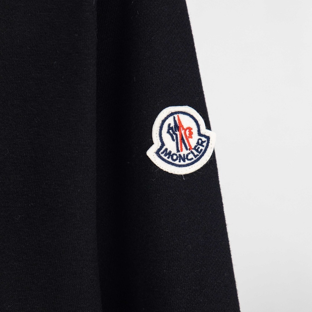 【MONCLER旗艦店】モンクレール 長袖 男女兼用 ご好評に付き再入荷！