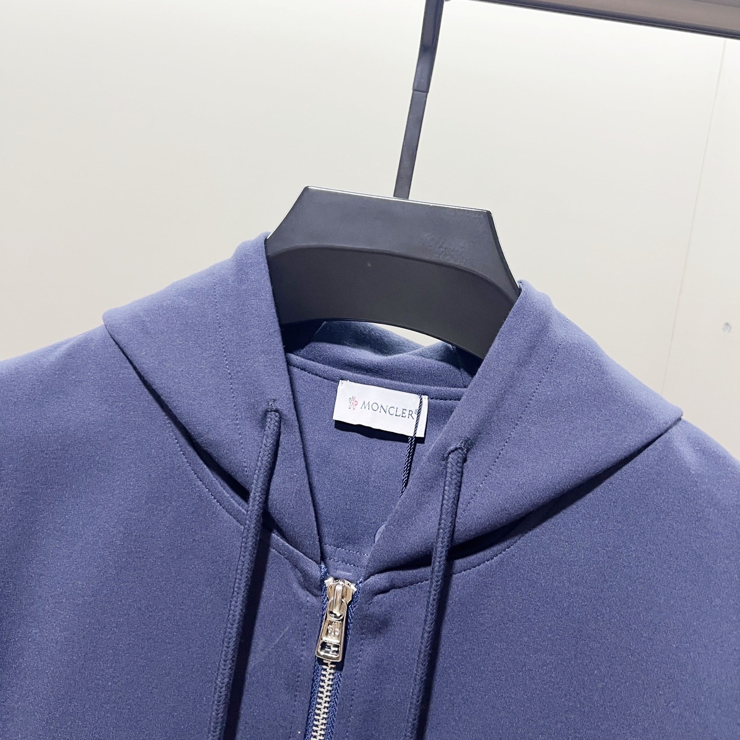 【MONCLER旗艦店】モンクレール パーカー 男女兼用 ご好評に付き再入荷！