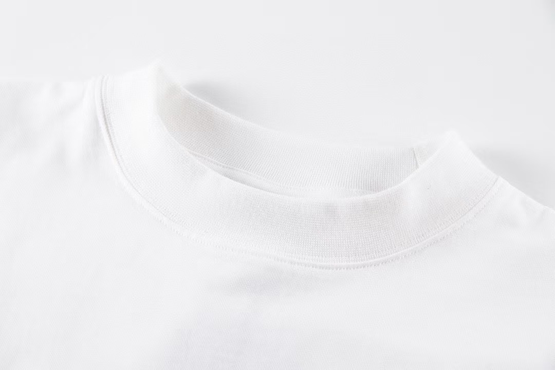 【BALENCIAGA旗艦店】バレンシアガ 刺繡長袖 ご好評に付き再入荷！