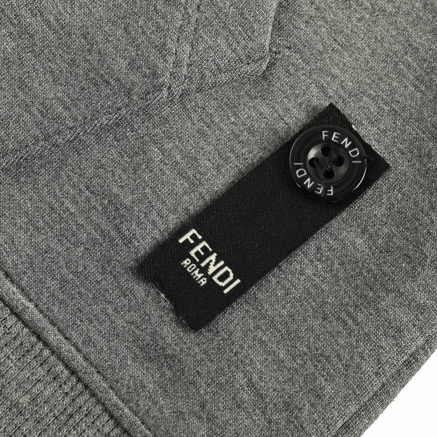 【FENDI旗艦店】フェンディ パーカー 男女兼用 ご好評に付き再入荷！