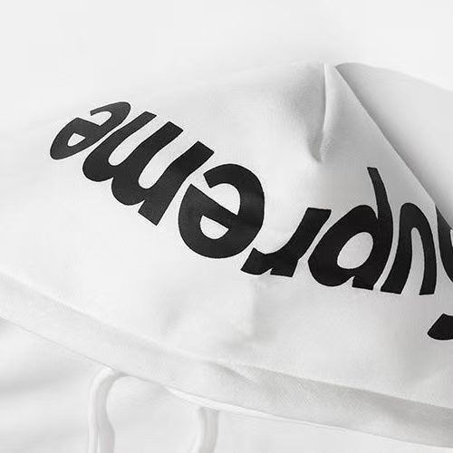 【SUPREME旗艦店】 パーカー 男女兼用 ご好評に付き再入荷！