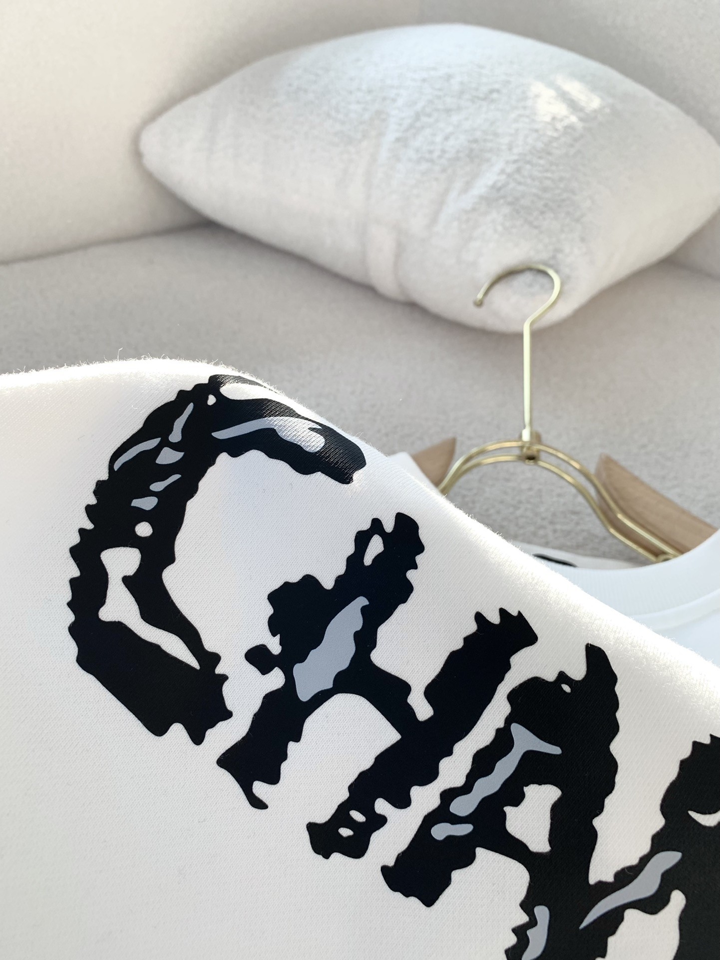 【CHANEL旗艦店】シャネル 長袖 男女兼用 ご好評に付き再入荷！