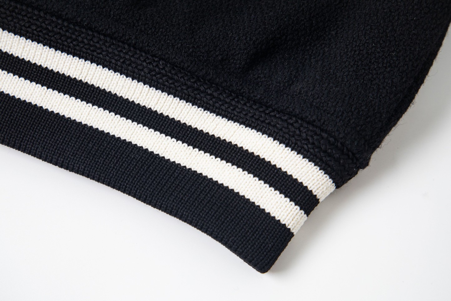 【SAINT LAURENT旗艦店】サンローラン  ジャケット 、ご好評に付き再入荷！