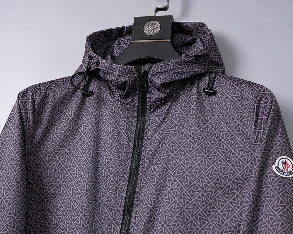 【MONCLER旗艦店】モンクレール ジャケット 、ご好評に付き再入荷！